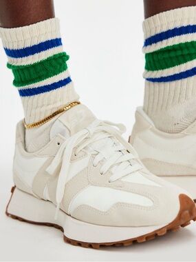 New Balance 327 Sneakers